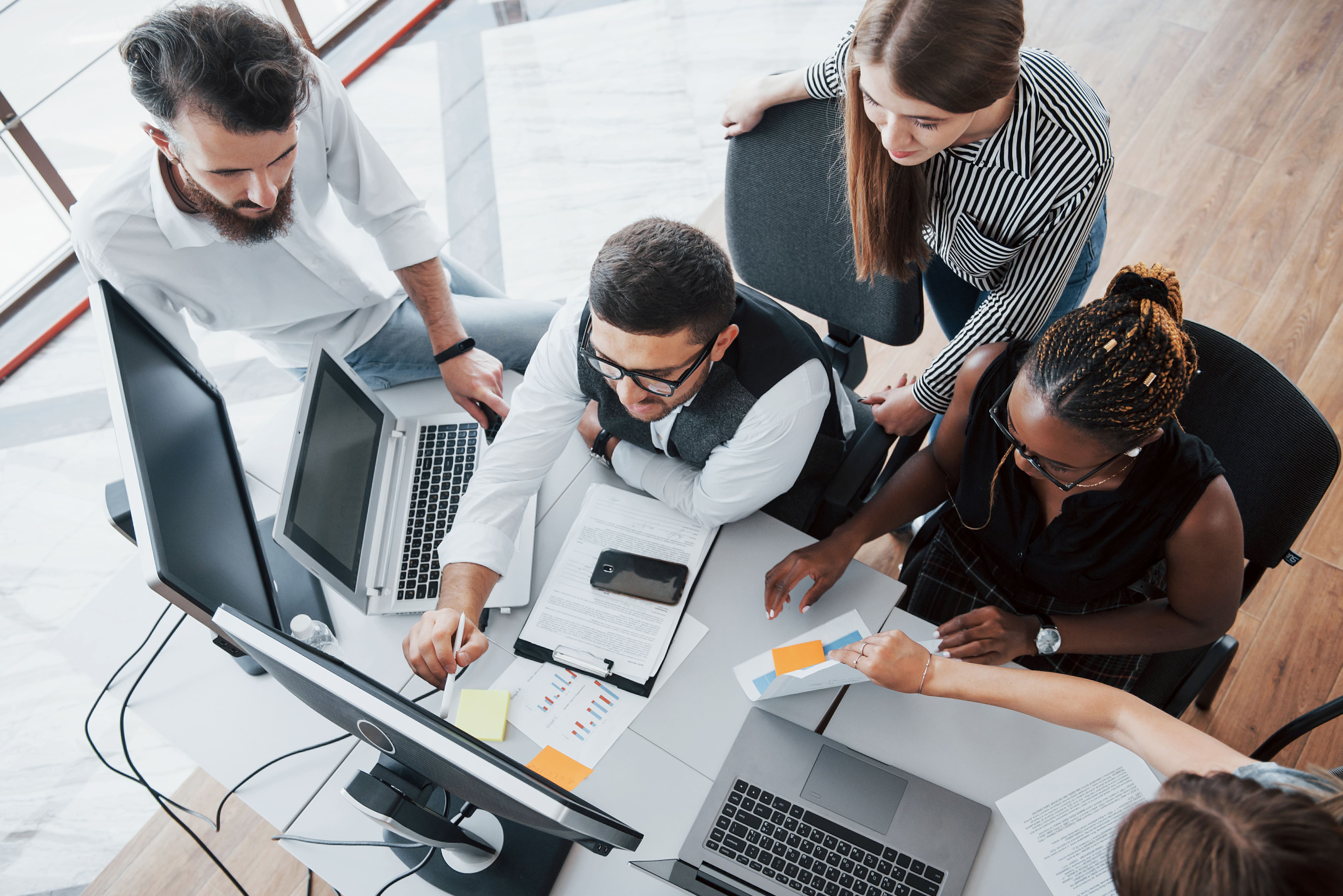 Unser Name spiegelt unsere Mission wider: technische Expertise mit Kundennähe verbinden.